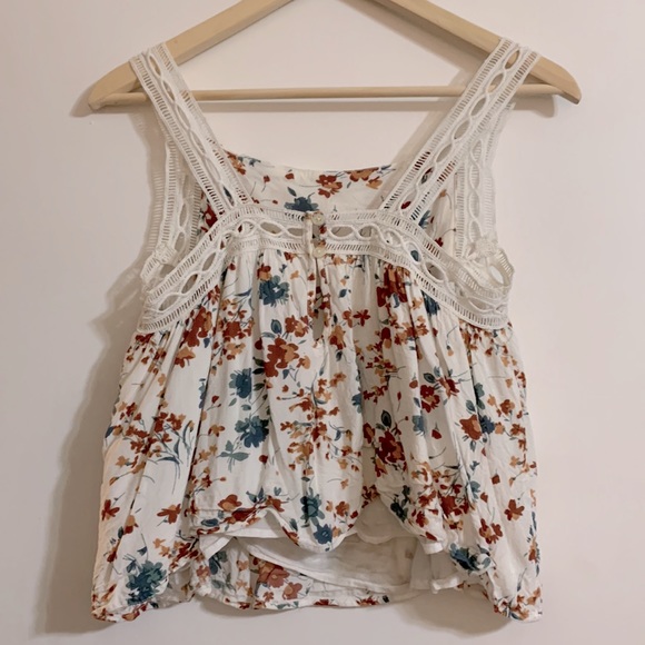 dRA Los Angeles Women’s X-Small Cropped Floral Sleeveless Top - Picture 2 of 6